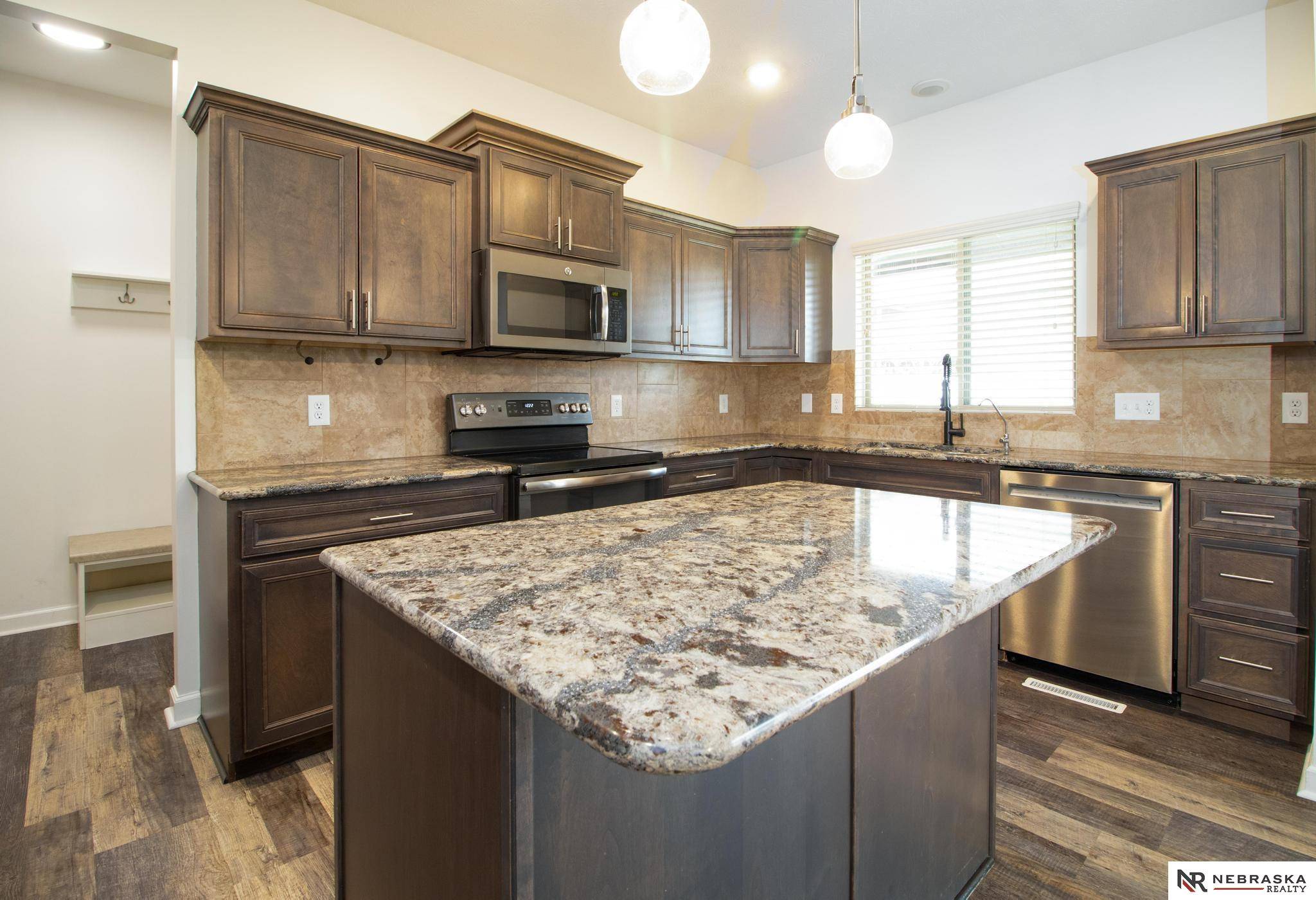 Bennington, NE 68007,16402 Vane Street