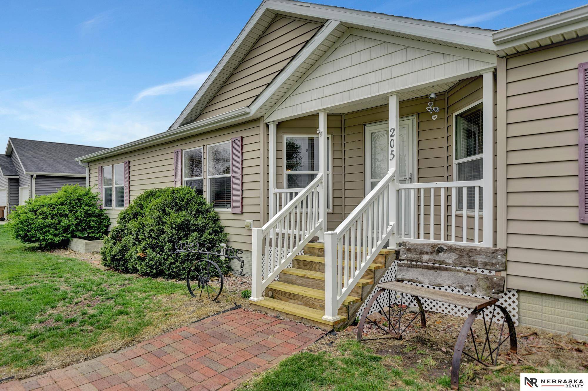 205 S Harrison Street, Hallam, NE 68368