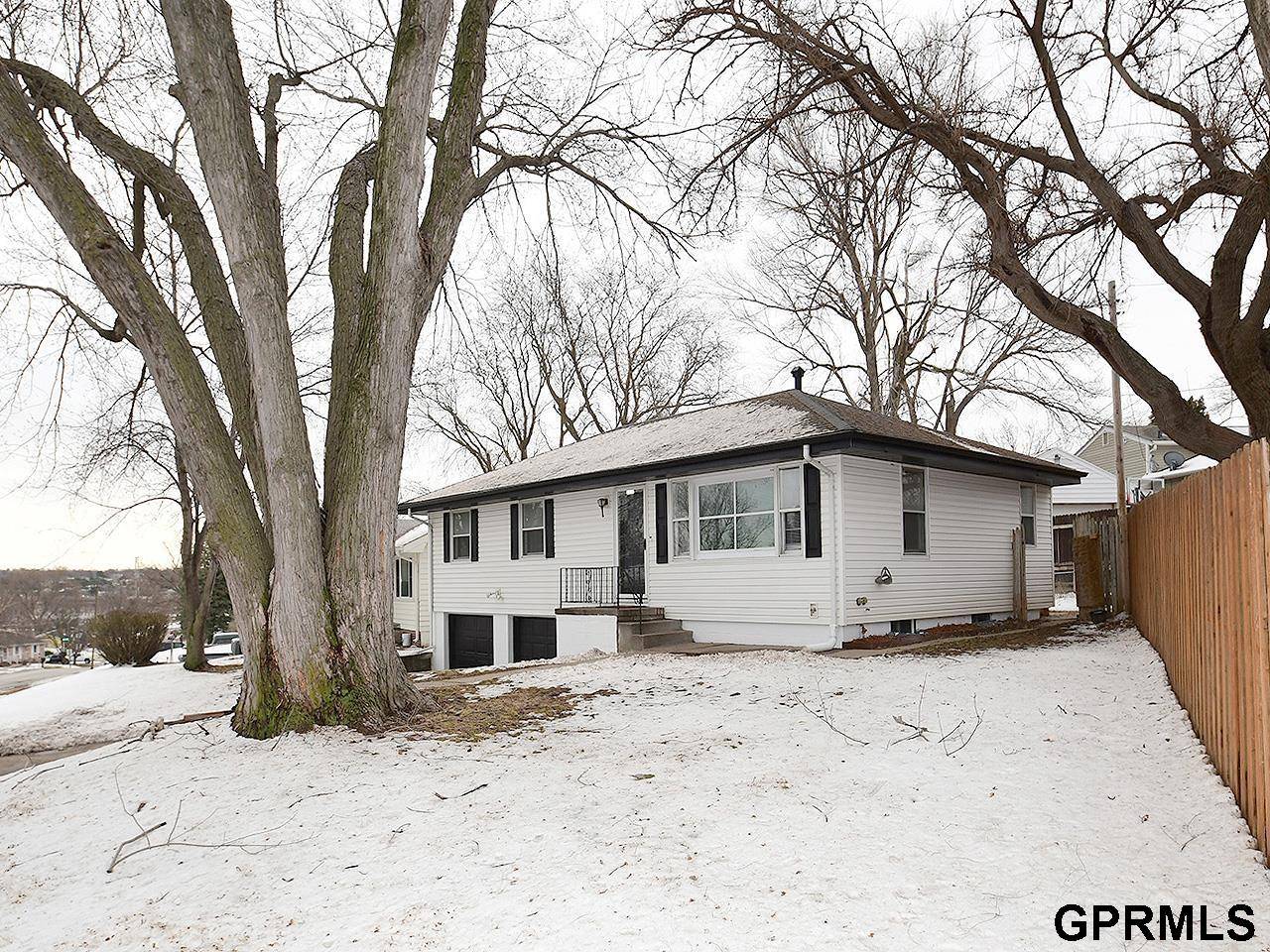 Omaha, NE 68154,11225 Westover Road