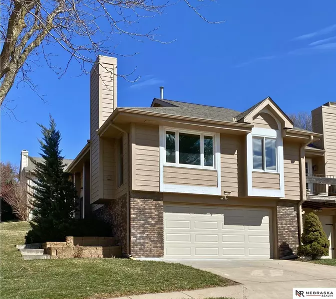 5588 Shirley Street, Omaha, NE 68106