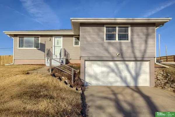 10 4th Avenue, Underwood, IA 51576