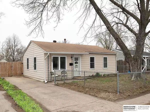 3808 N 13 Street, Carter Lake, IA 51501