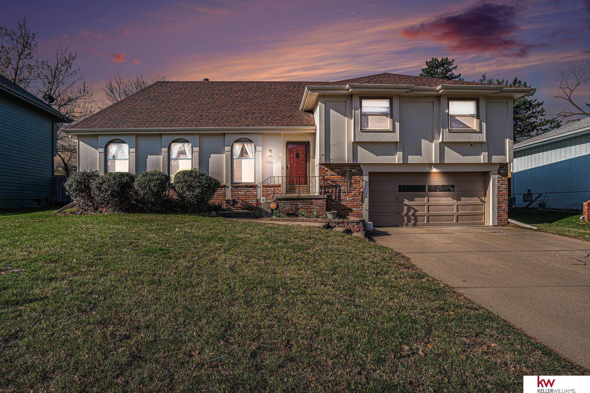 13573 Montclair Drive, Omaha, NE 68144