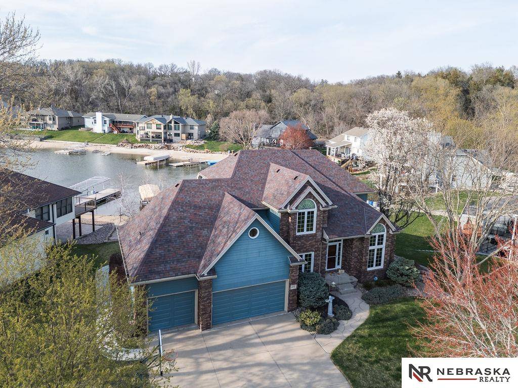 Papillion, NE 68046,7808 Maui Circle