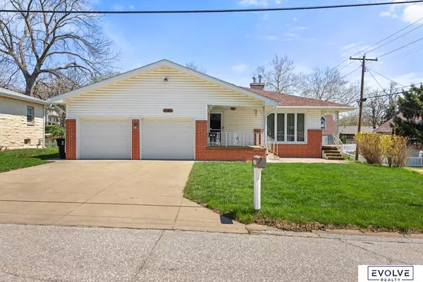 517 N 11th Street, Plattsmouth, NE 68048