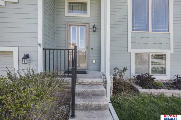 Bellevue, NE 68123,13713 S 44 Street