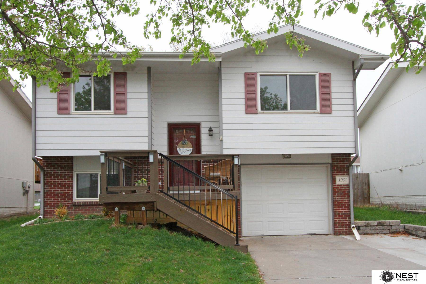 1931 NW 54 Street, Lincoln, NE 68528