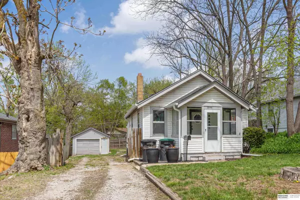 Omaha, NE 68104,5844 Spaulding Street