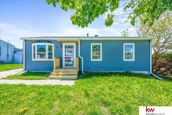 7662 S 41 Street, Bellevue, NE 68147