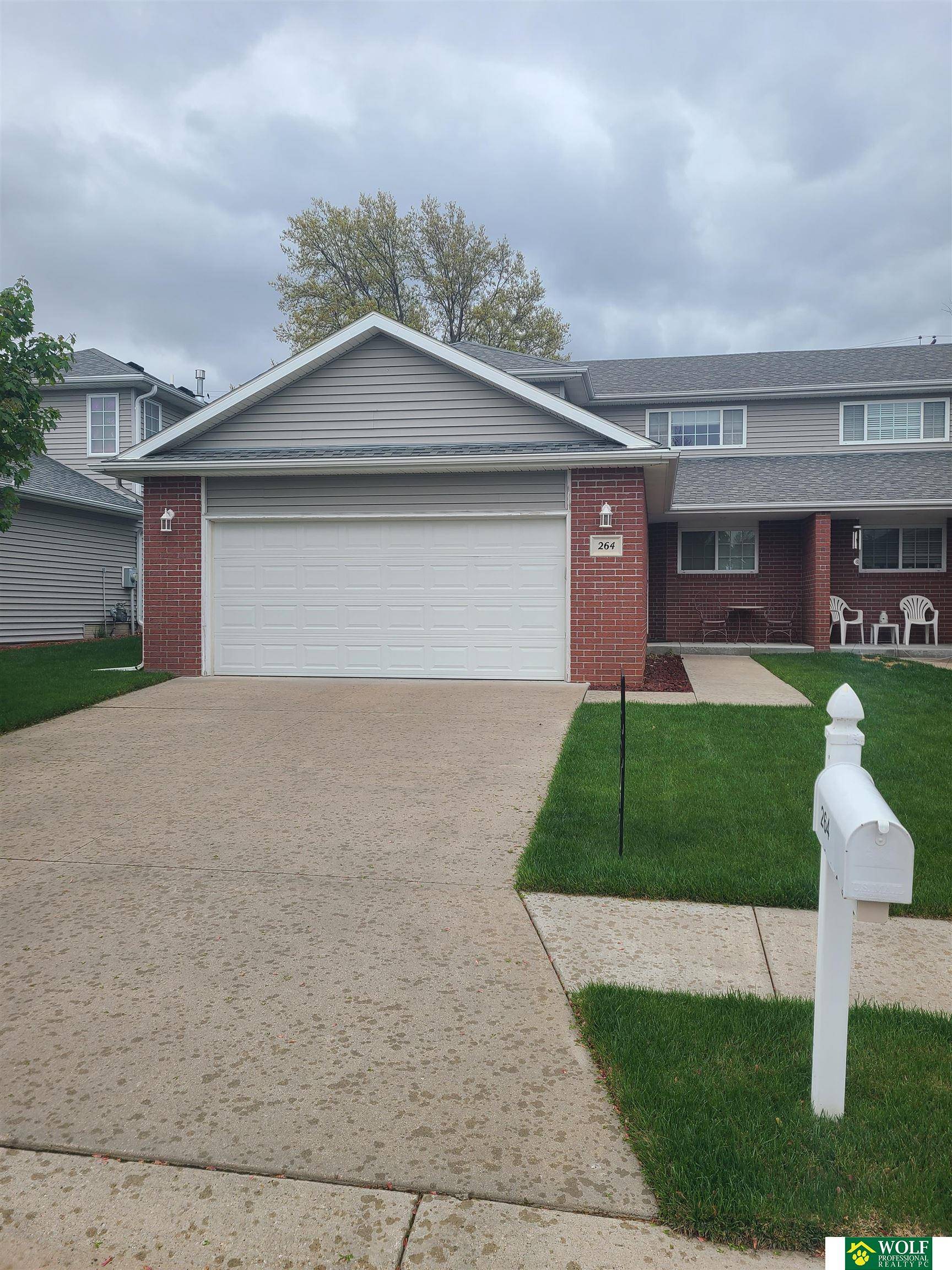 264 S 77Th Street, Lincoln, NE 68510