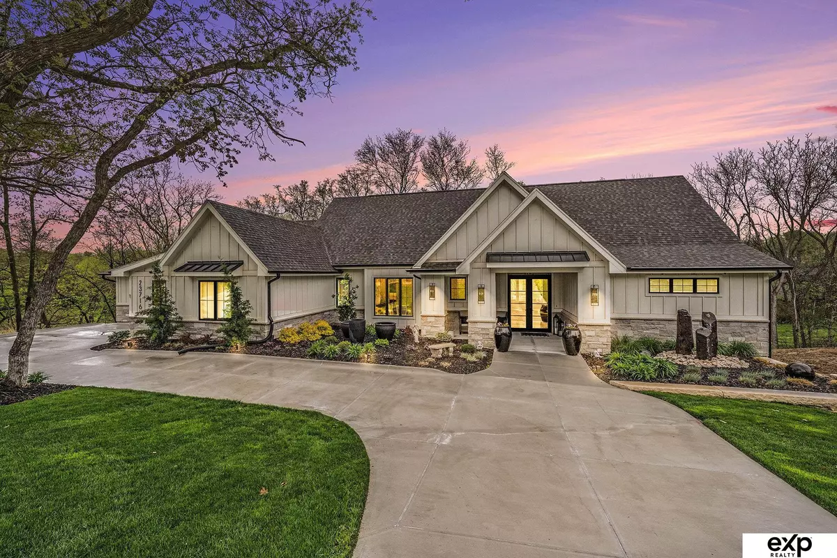 Elkhorn, NE 68022,23716 P Street