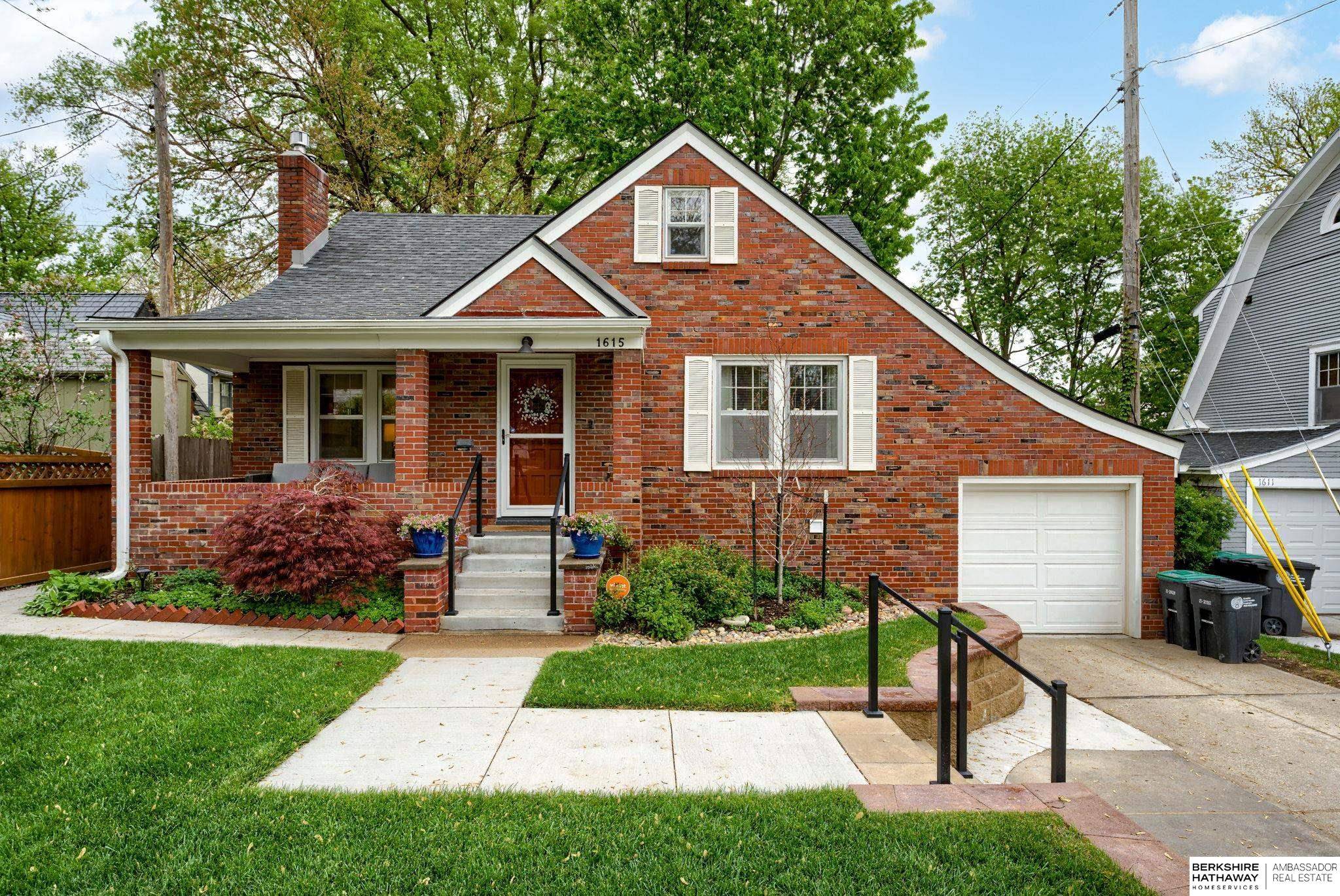 1615 N 52nd Street, Omaha, NE 68104
