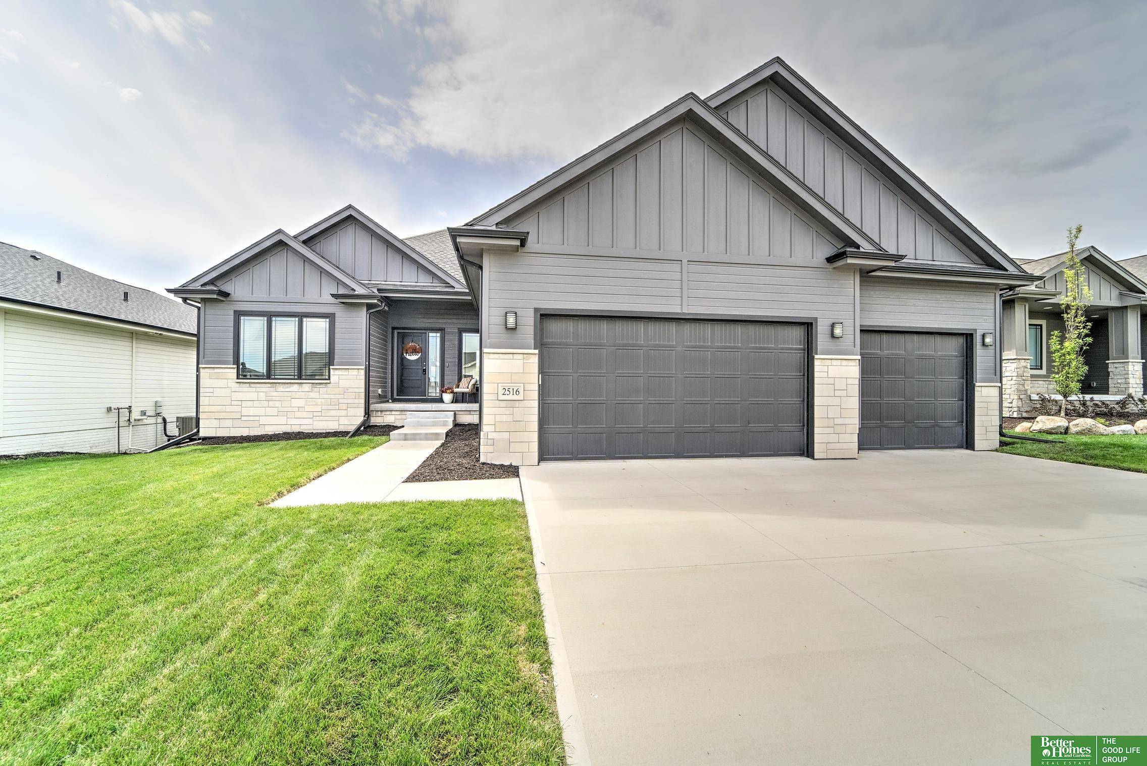 2516 N 185th Street, Elkhorn, NE 68022