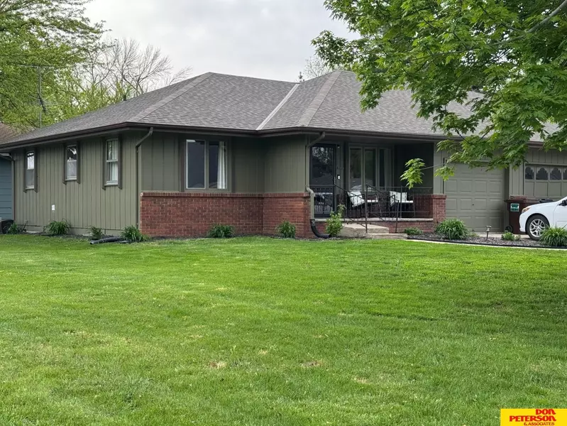 103 S 11th Street, Tekamah, NE 68061