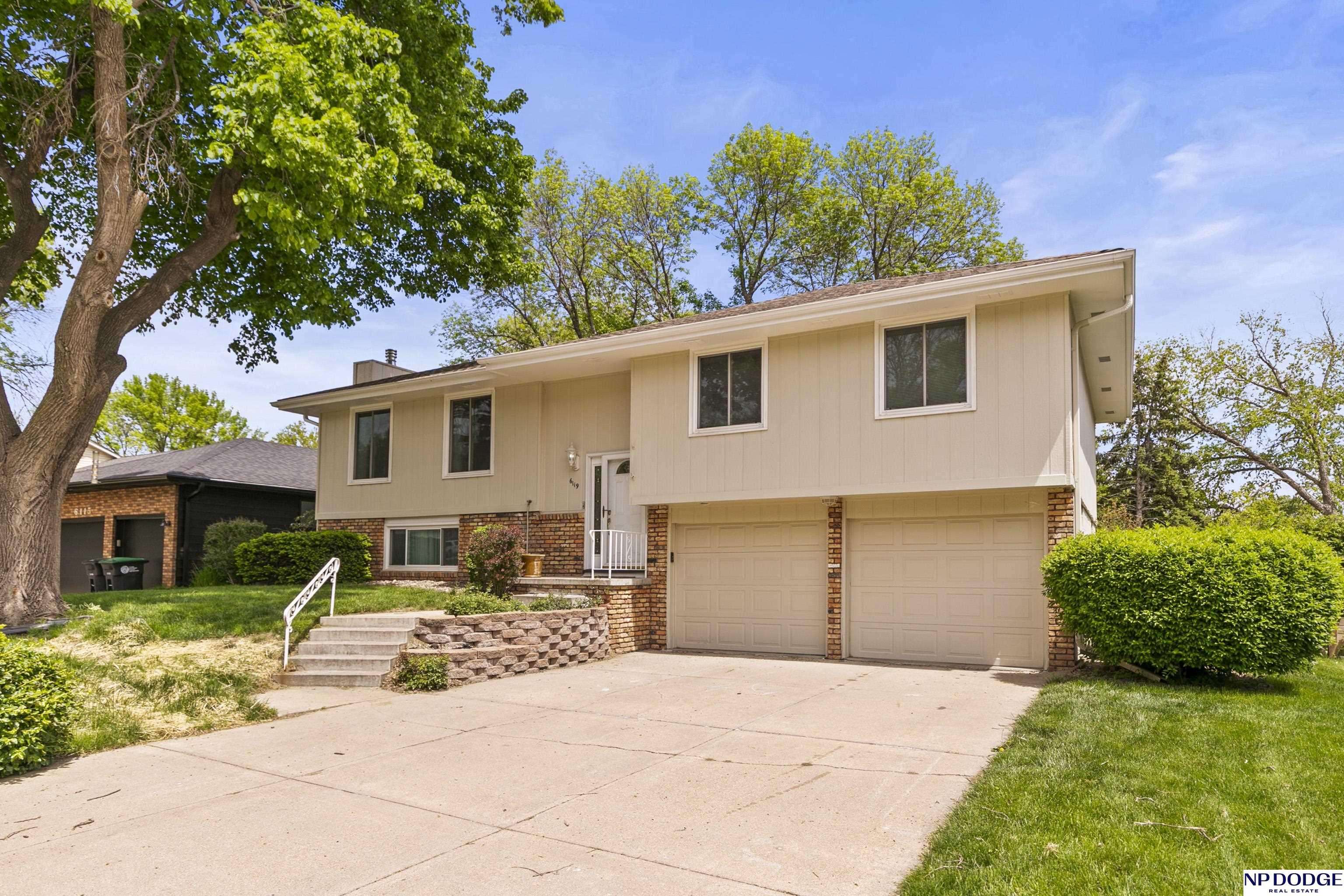 6119 S 94 Circle, Ralston, NE 68127
