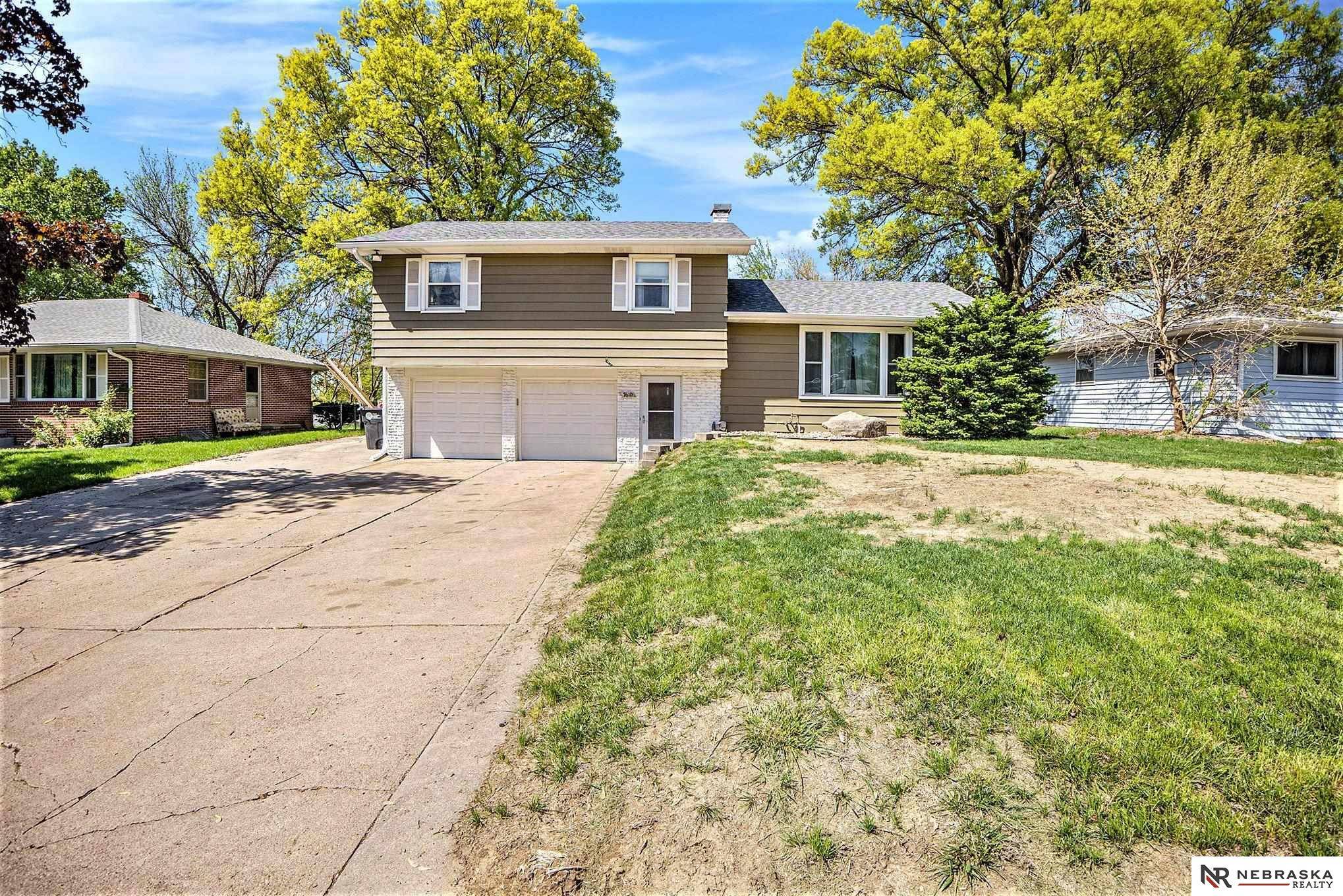 7610 Parker Street, Omaha, NE 68114