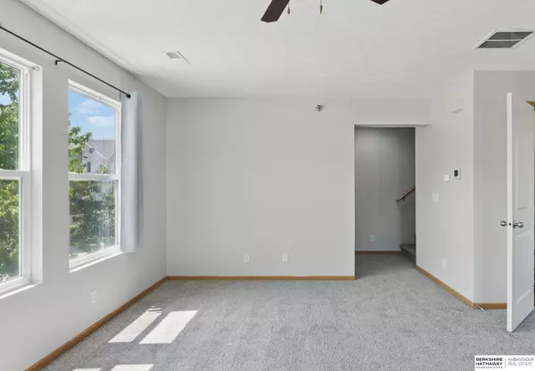 Omaha, NE 68135,18150 Hayes Plaza