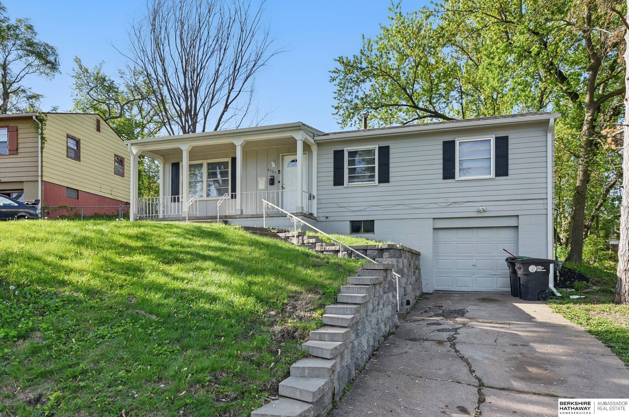 3721 Ernst Street, Omaha, NE 68112