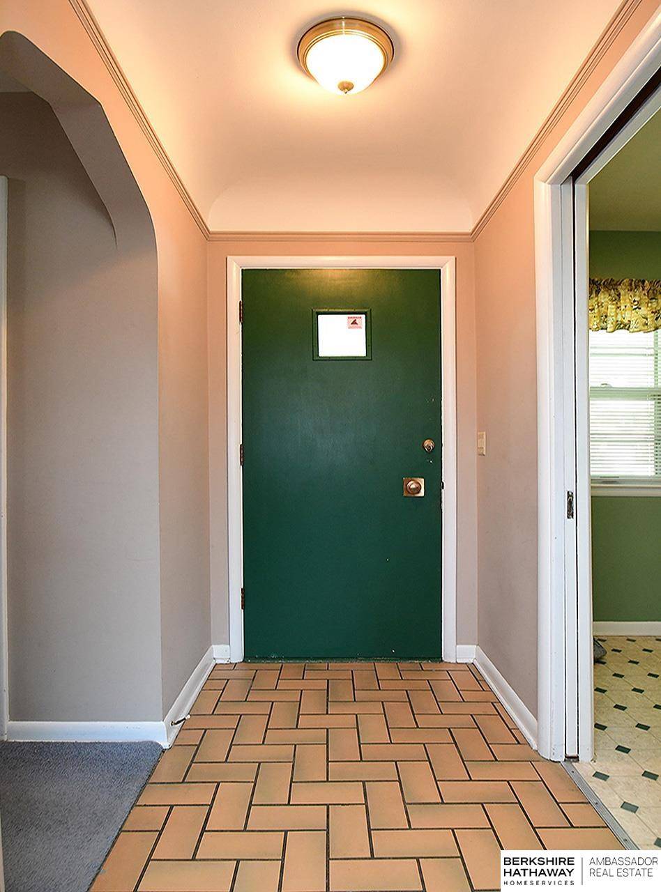 Omaha, NE 68132,821 Parkwood Lane