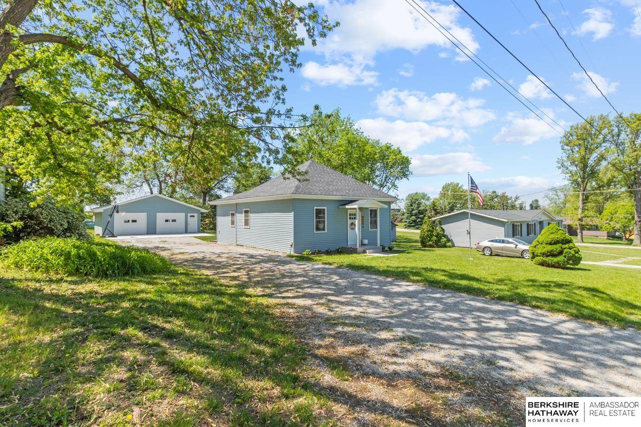 Davey, NE 68336,3615 Maple Street