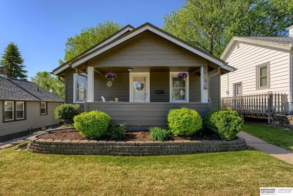 5519 Pine Street, Omaha, NE 68106