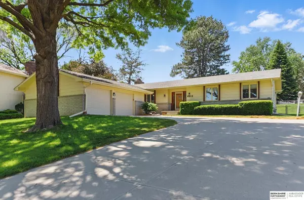 6312 S 72nd Avenue, Ralston, NE 68127