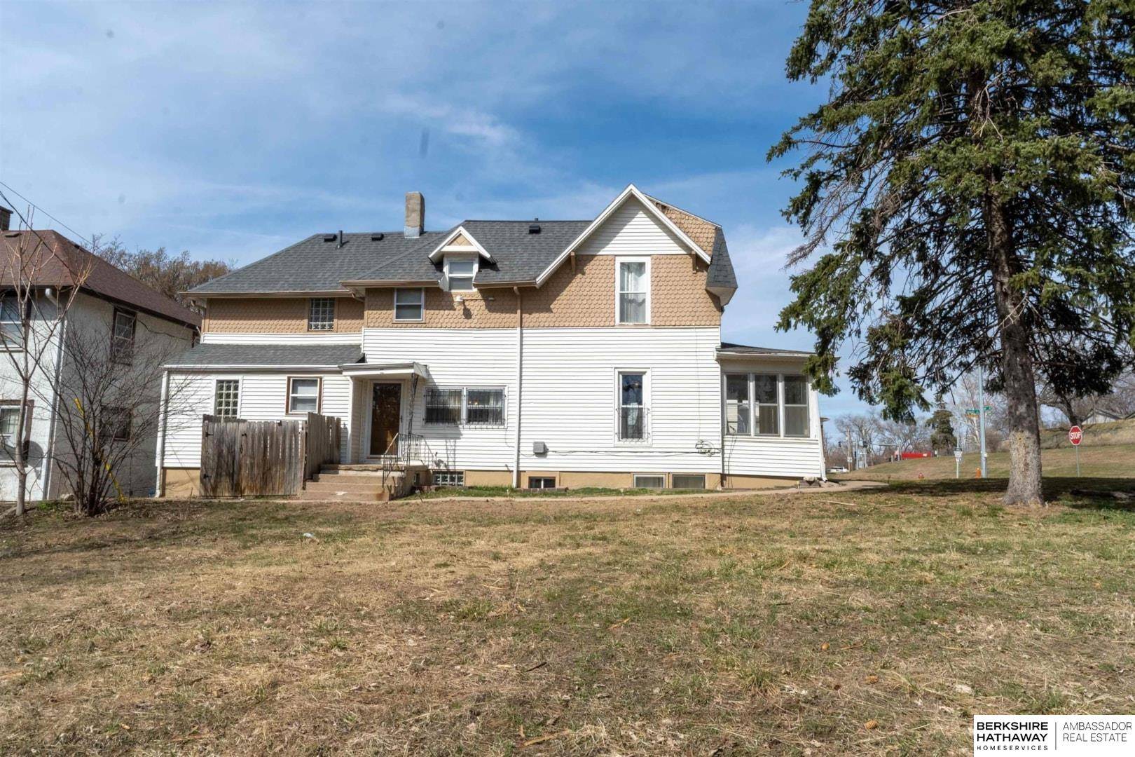 Omaha, NE 68131,1124 N 40th Street