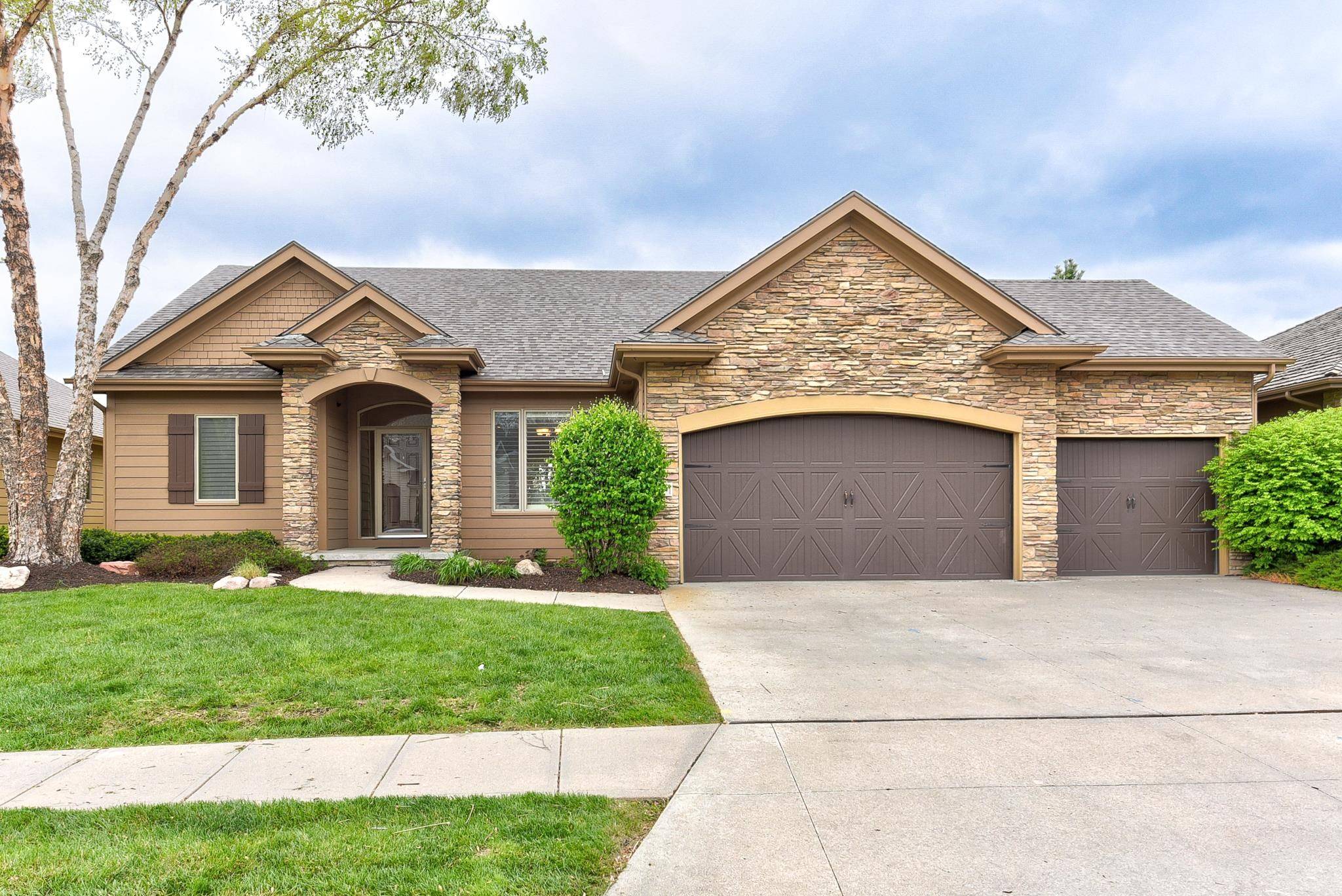 1414 S 189th Court, Omaha, NE 68130