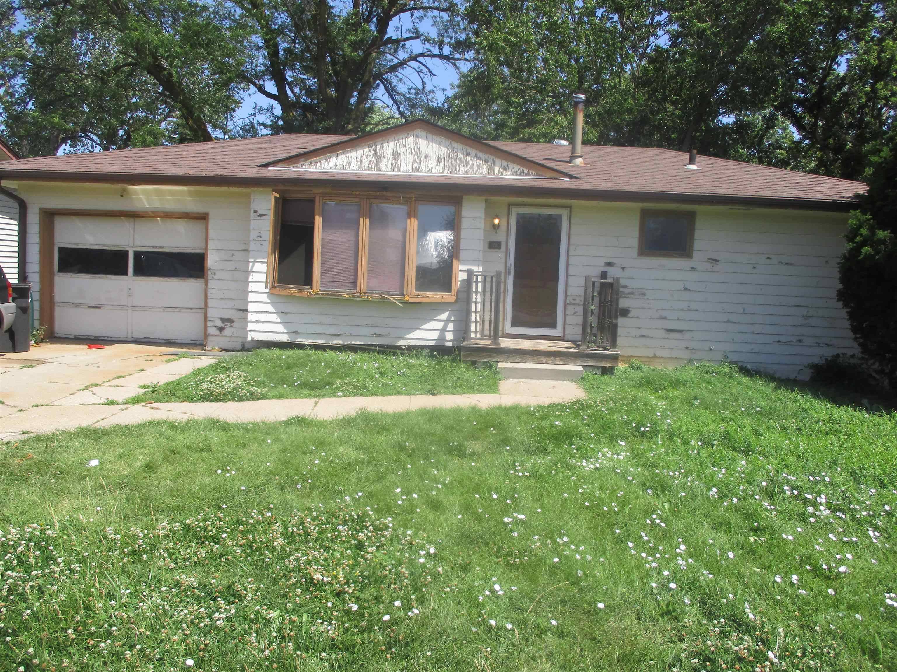 4818 Harrison Street, Omaha, NE 68157