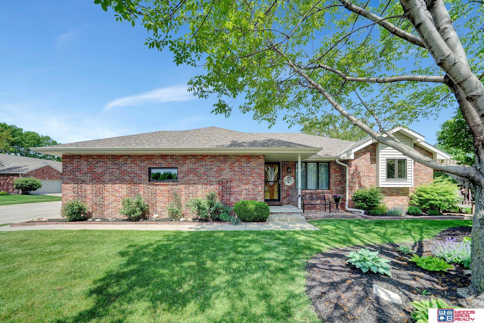 5828 Brittany Place, Lincoln, NE 68516