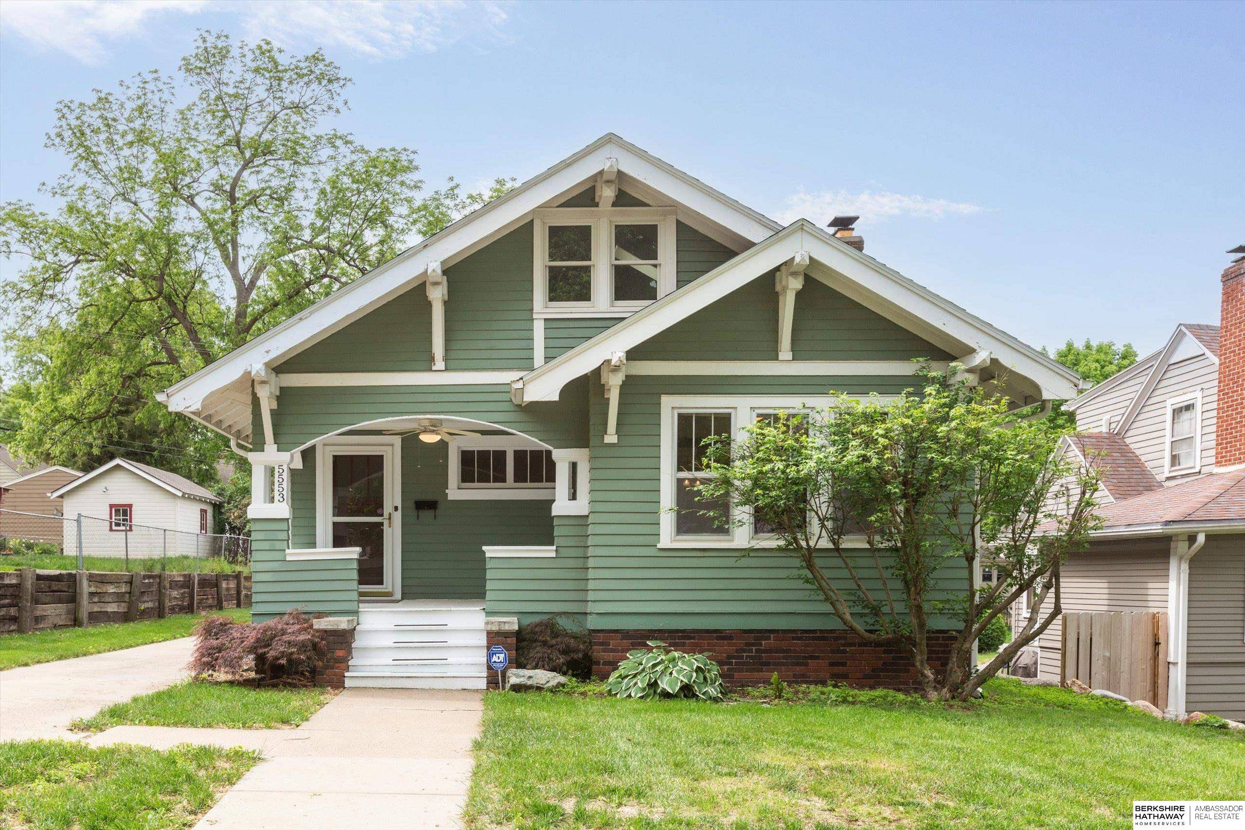 5553 Mayberry Street, Omaha, NE 68106