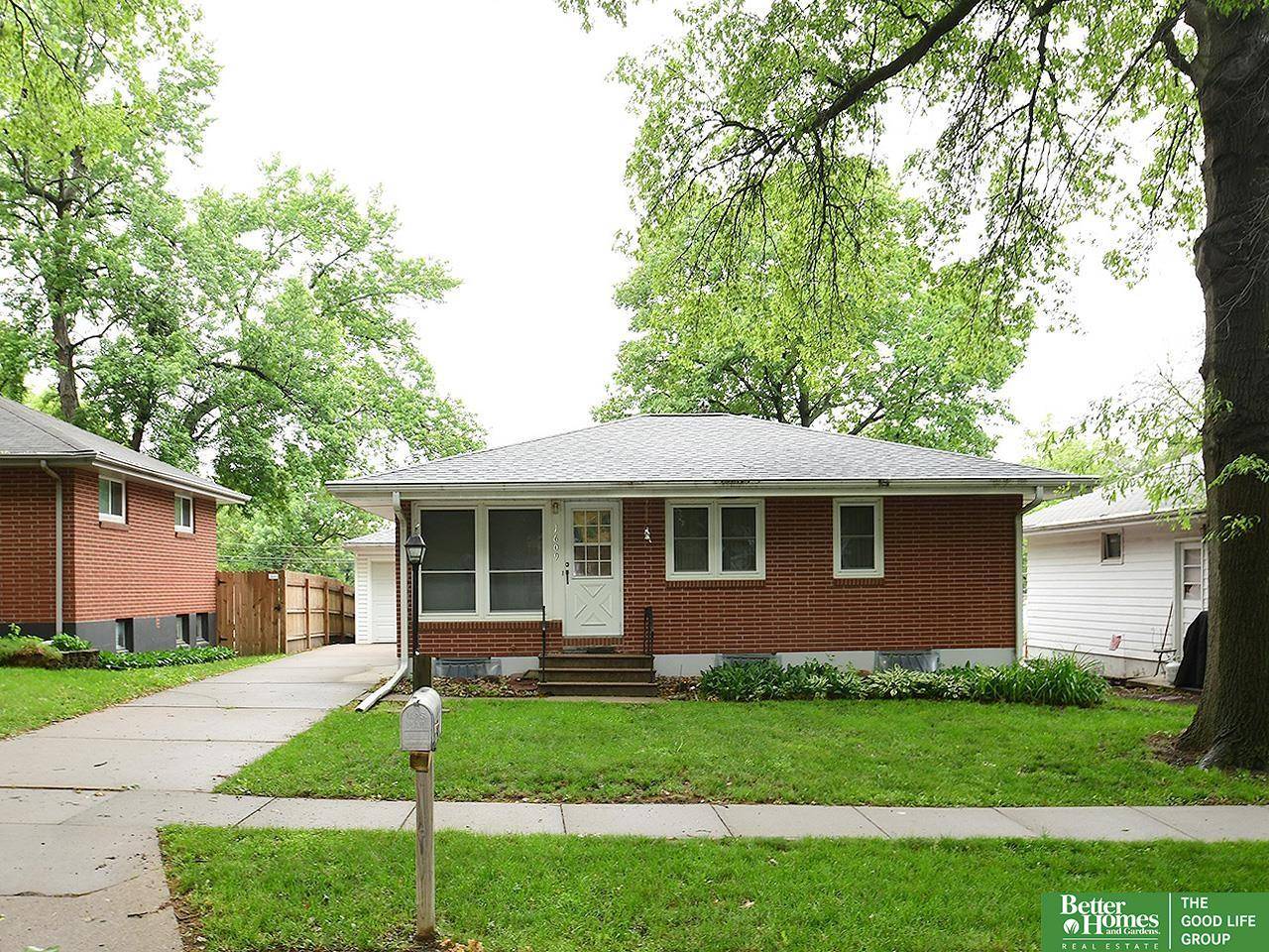 1609 N 71st Street, Lincoln, NE 68505