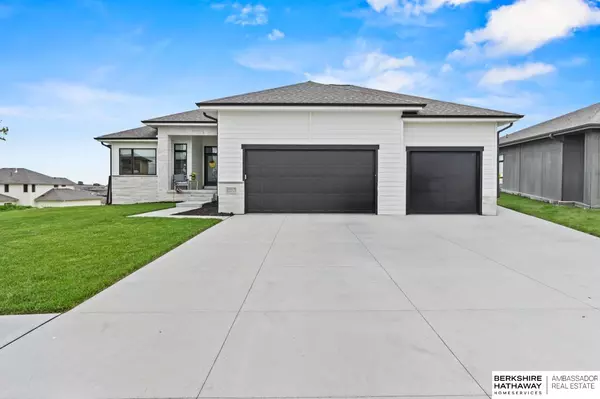 10317 S 191st Avenue, Omaha, NE 68136