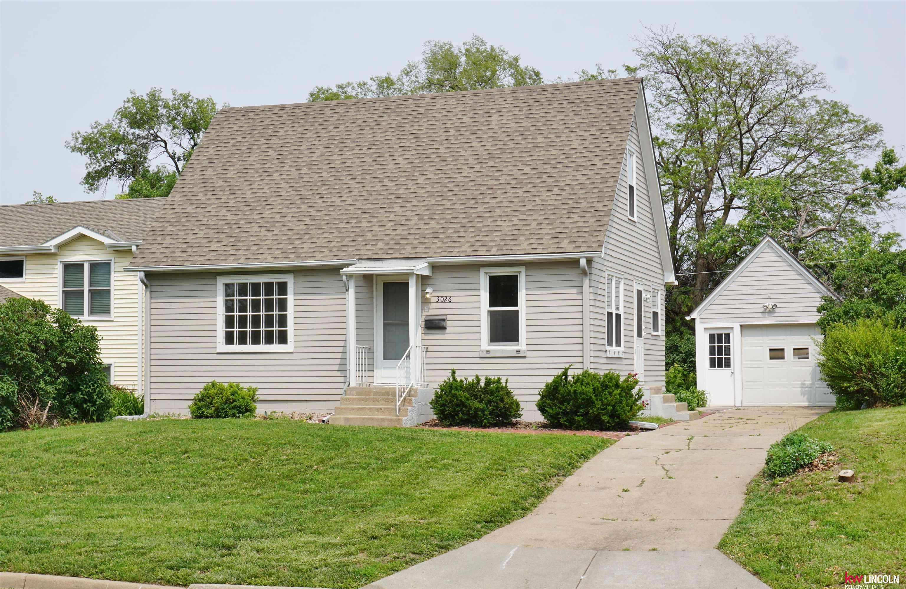 3026 S 11th Street, Lincoln, NE 68502