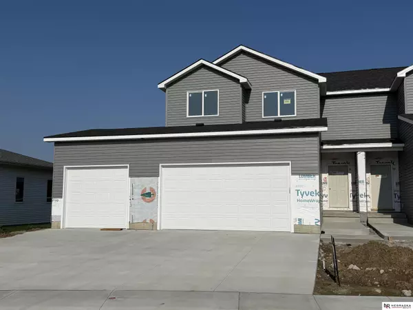 5925 S 94 Street,  Lincoln,  NE 68526