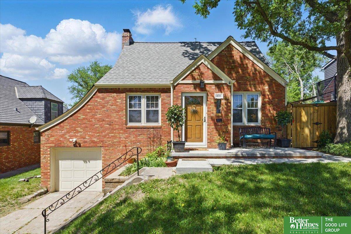 3820 Pacific Street, Omaha, NE 68105-9999