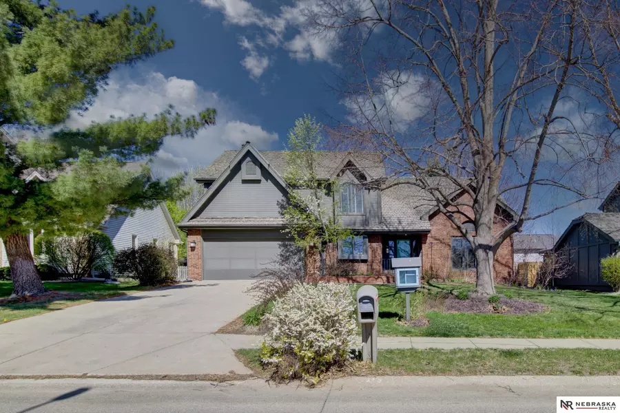 716 N 148th Street, Omaha, NE 68154