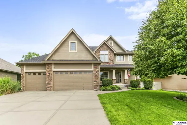 7644 Leawood Street, Papillion, NE 68046