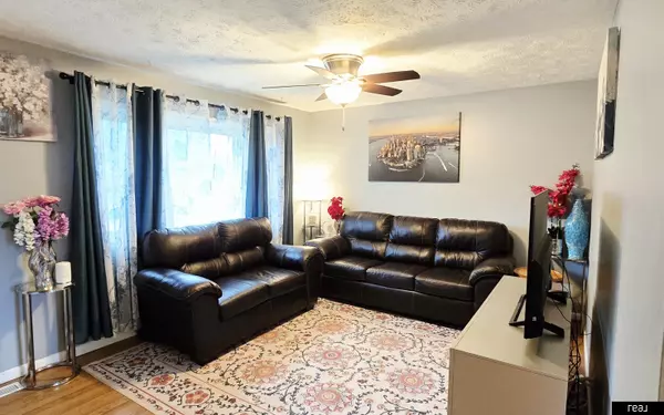 La Vista, NE 68128,7512 susan Avenue