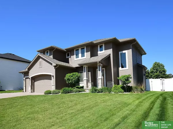 7968 N 163rd Avenue, Bennington, NE 68007
