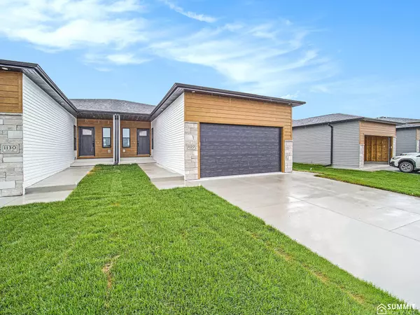 1120 Titan Drive, Hickman, NE 68372