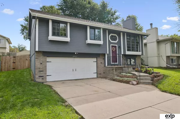 Omaha, NE 68122,8927 N 82 Street