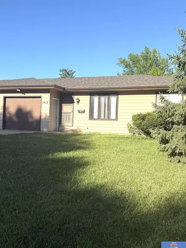 Beatrice, NE 68310,1910-1912 S 5th Avenue
