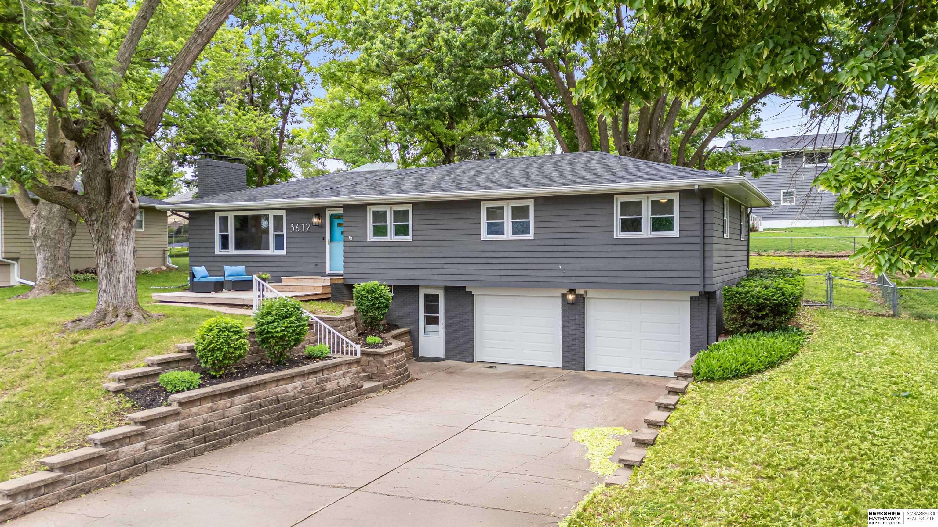 Omaha, NE 68124,3612 S 105th Avenue