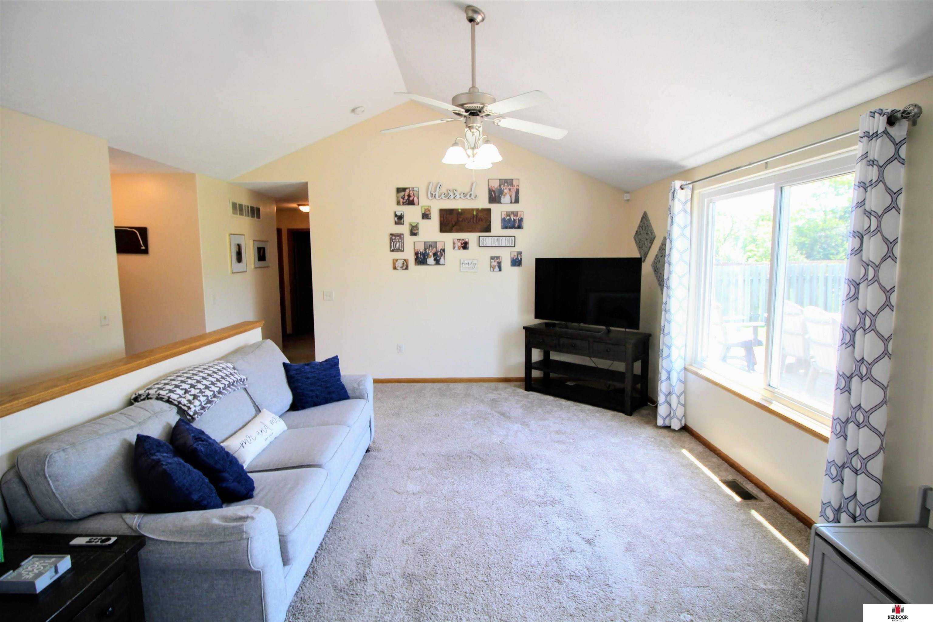 Lincoln, NE 68528,4137 W Thatcher Lane