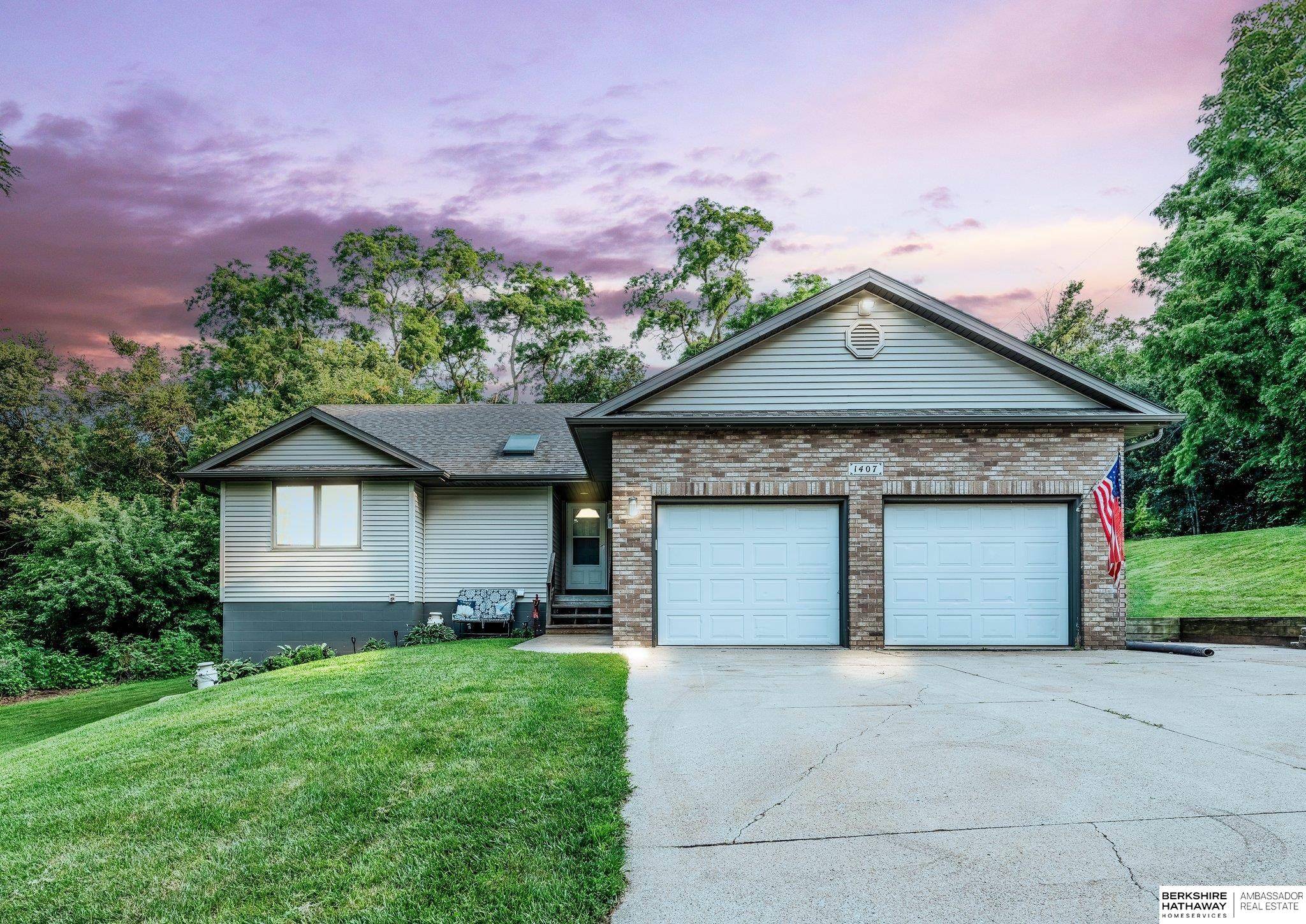 1407 Madison Street, Fort Calhoun, NE 68023