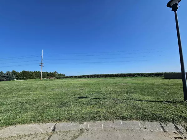 811 Grandview Circle,  Sutton,  NE 68979