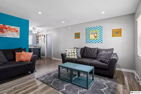 Omaha, NE 68144,13473 Oak Street