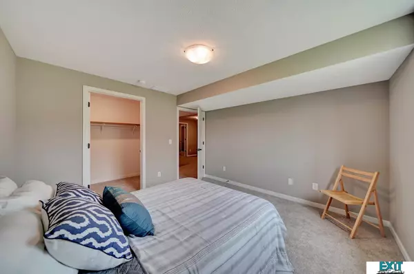 Lincoln, NE 65520,10216 Hascall Circle