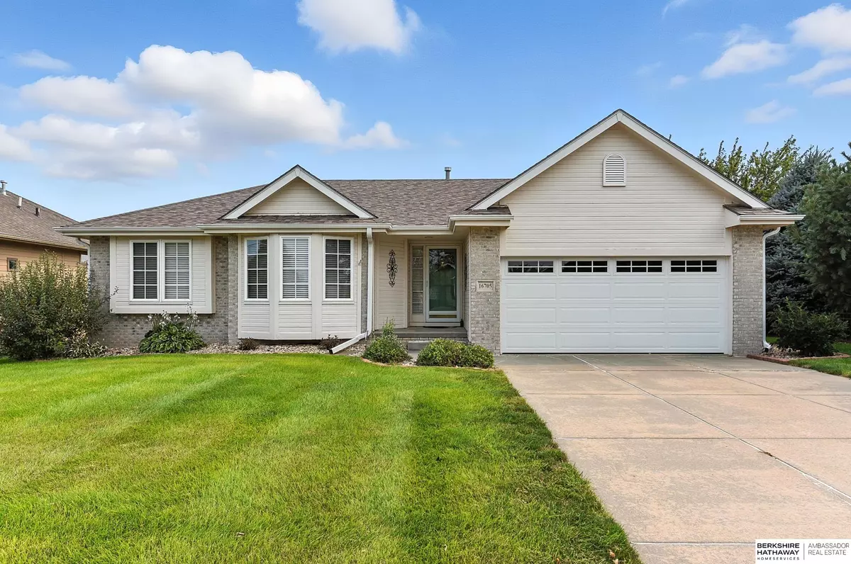 Omaha, NE 68116,16705 Ogden Circle